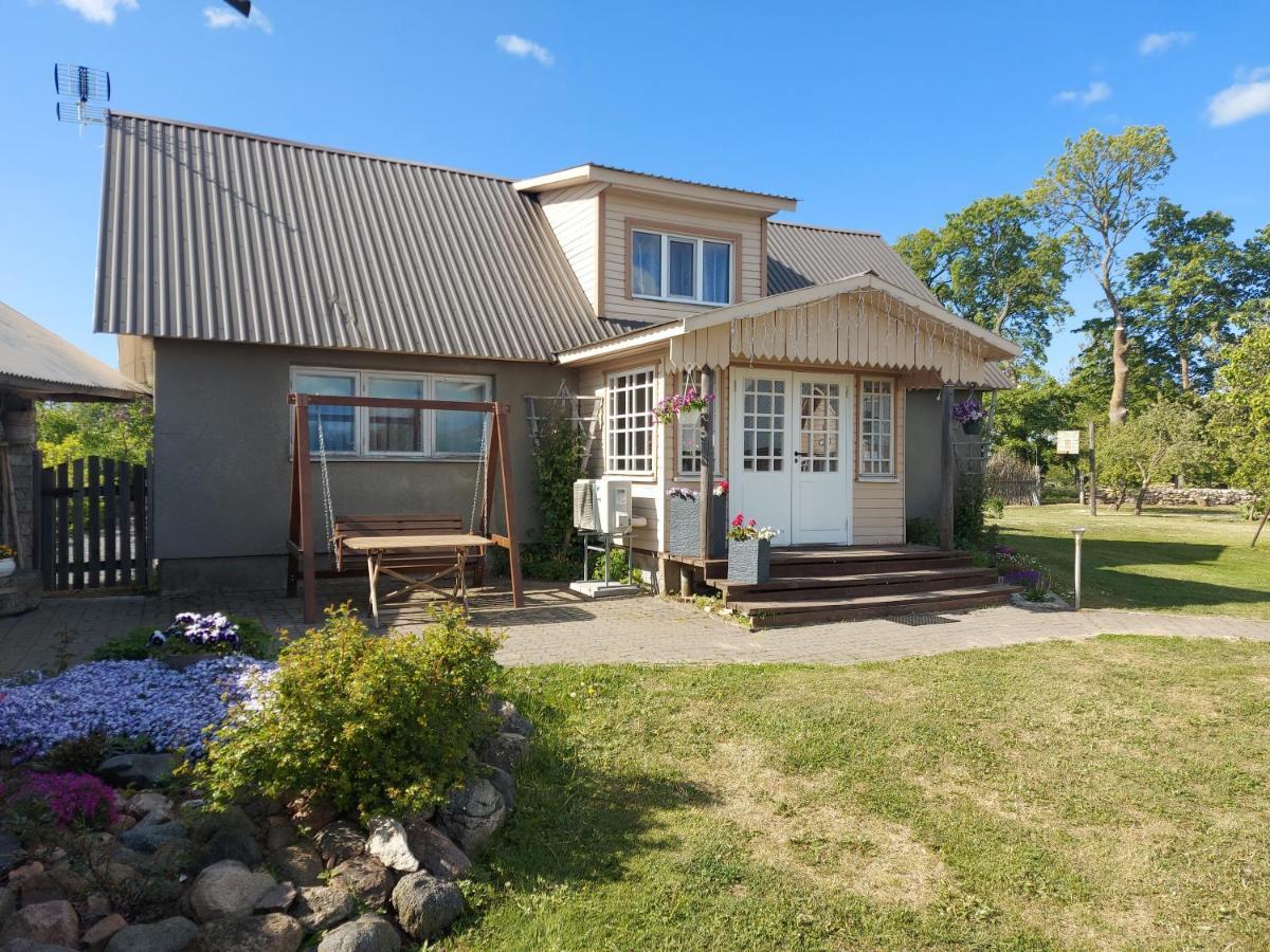 Adu-Jaani Kodumajutus Bed and Breakfast Matja Exteriör bild